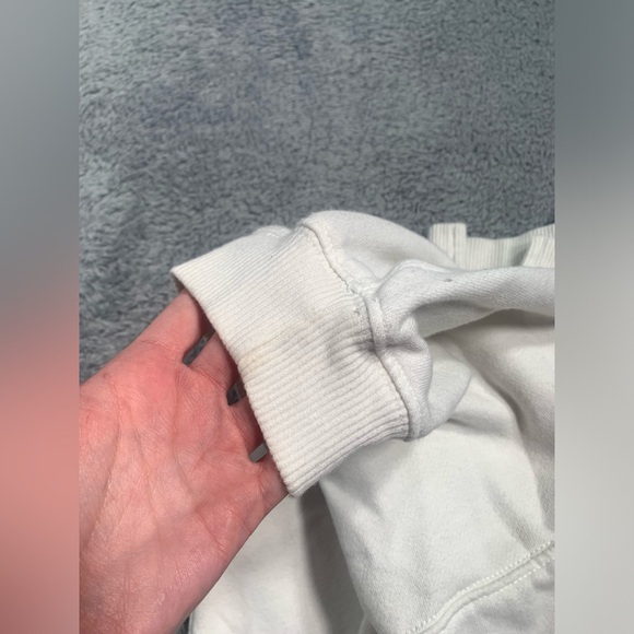 Aerie White Graphic Mickey Mouse Crewneck sweatshirt medium - Picture 12 of 12